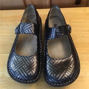 Alegria Paloma Pewter/Black Leather Mary Jane’s - 38